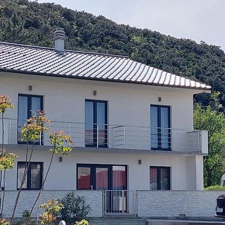 Holiday Apartments Cecilija Supetarska Draga Exterior photo