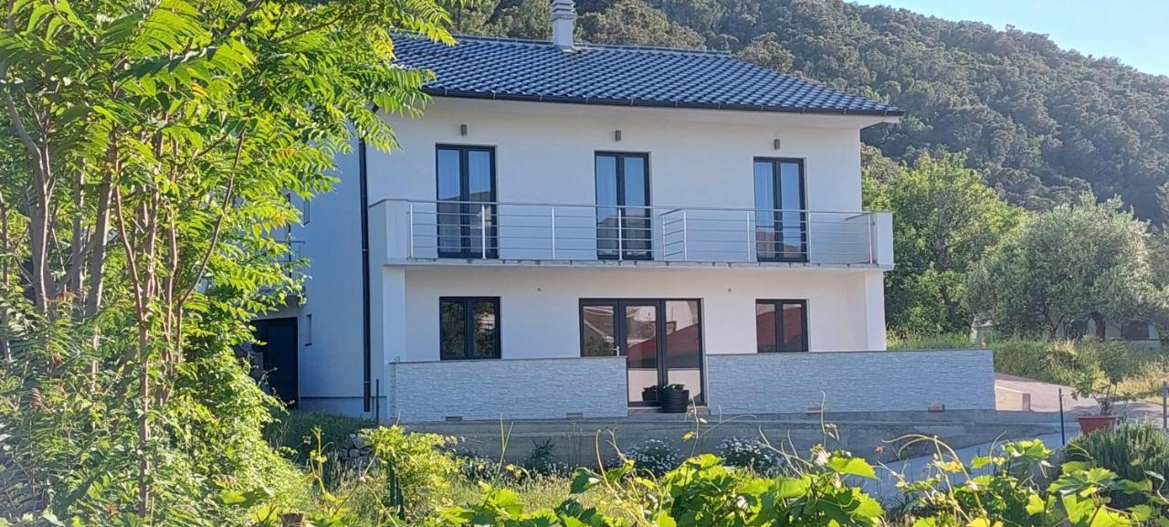 Holiday Apartments Cecilija Supetarska Draga Exterior photo